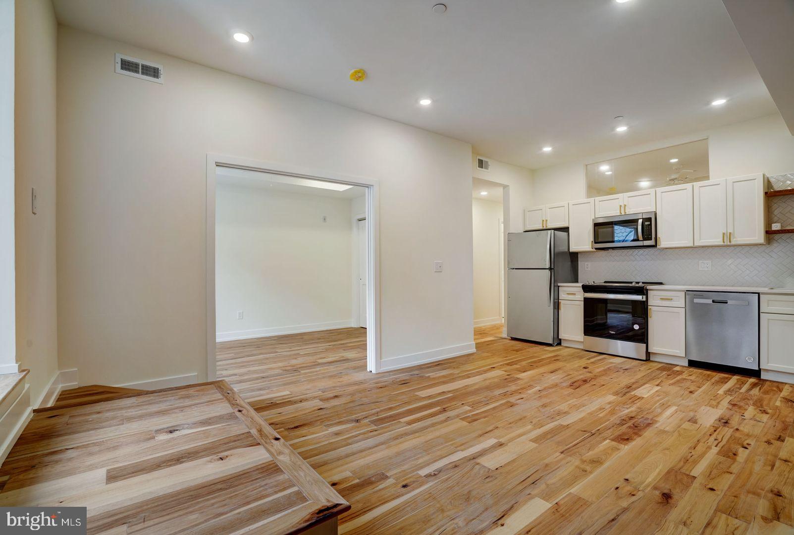 BELLA VISTA - Residential Lease