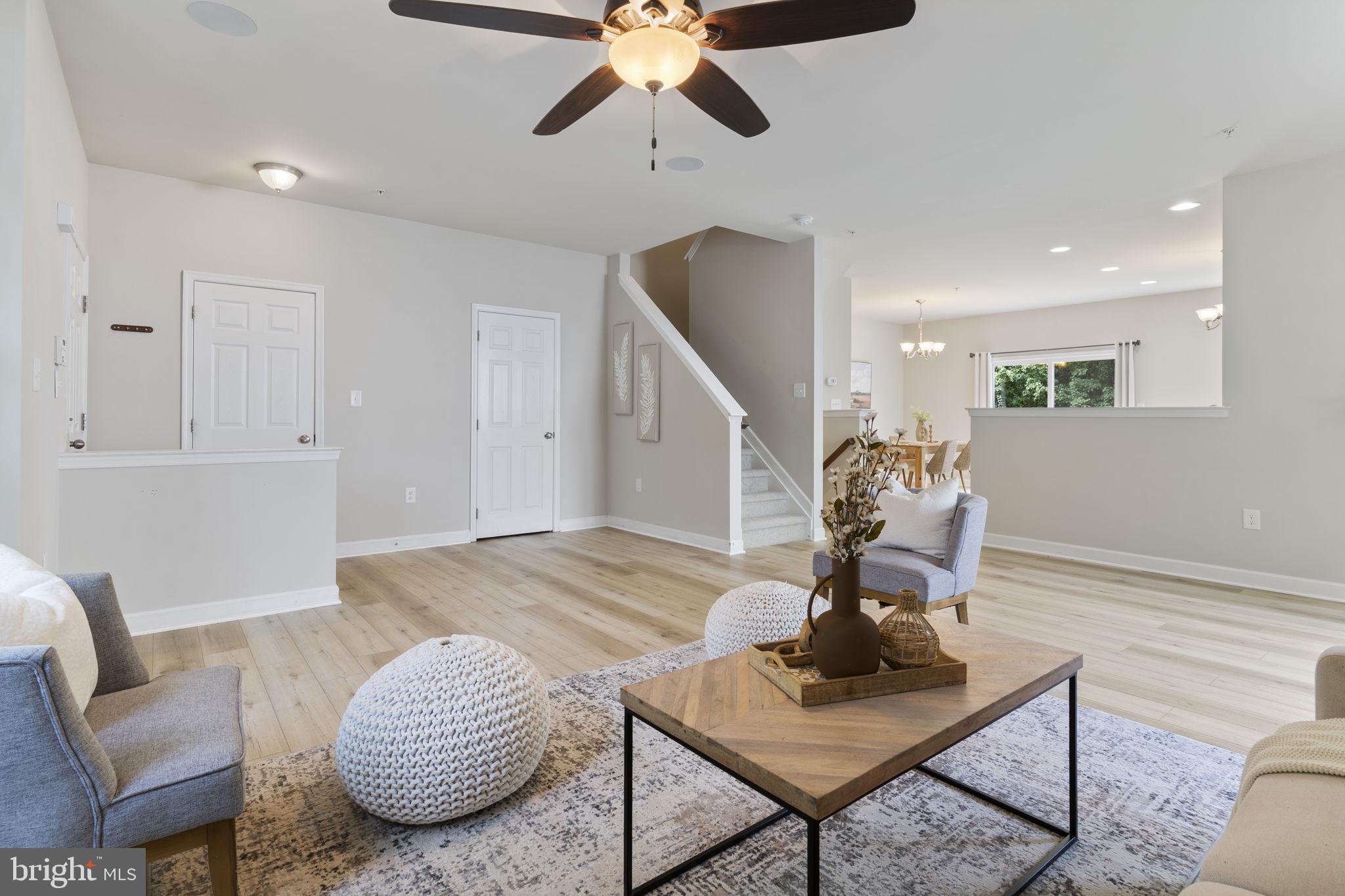 369 ENGLISH OAK LANE