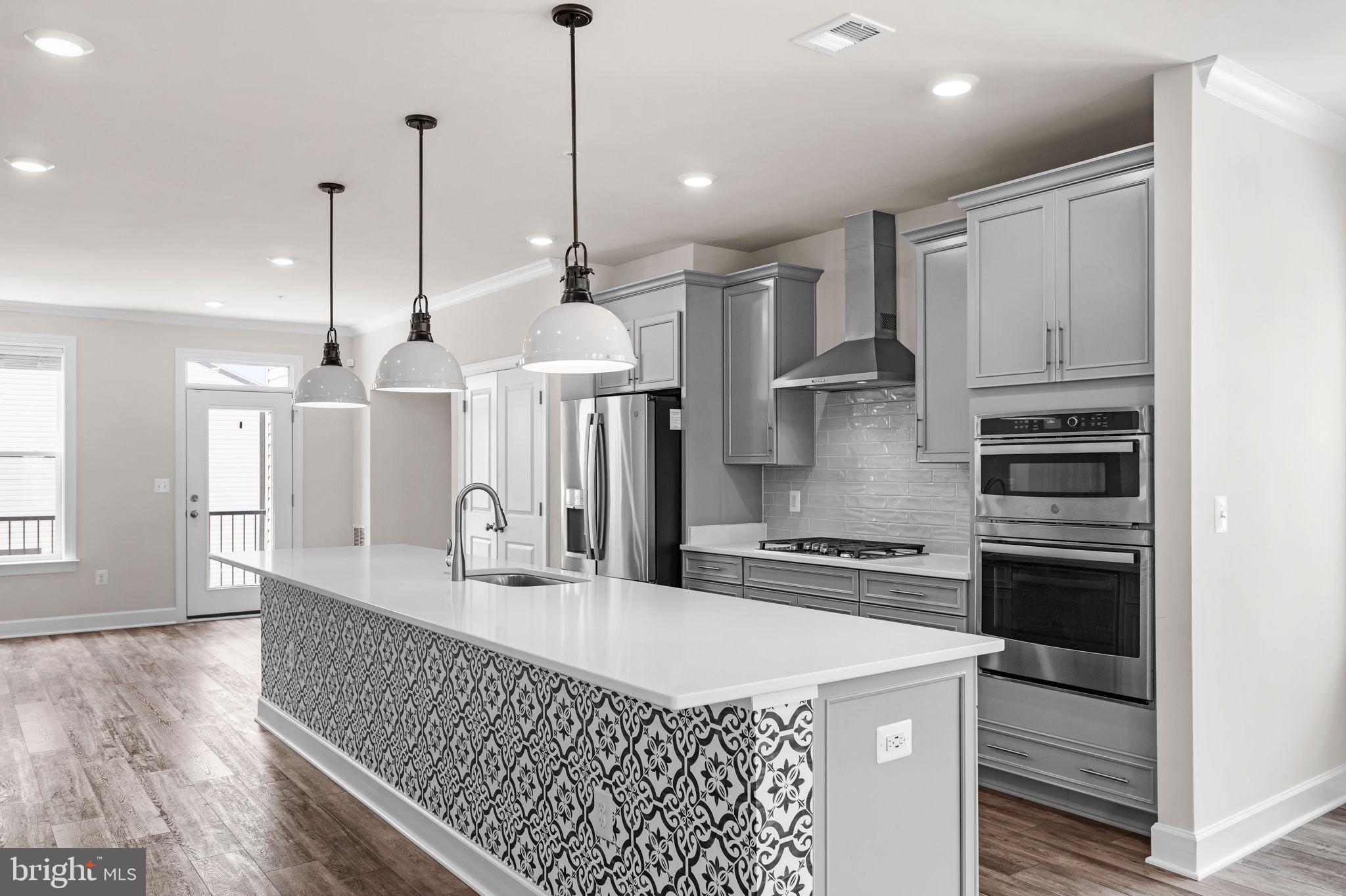 METRO WALK AT MOOREFIELD STATION - Residential