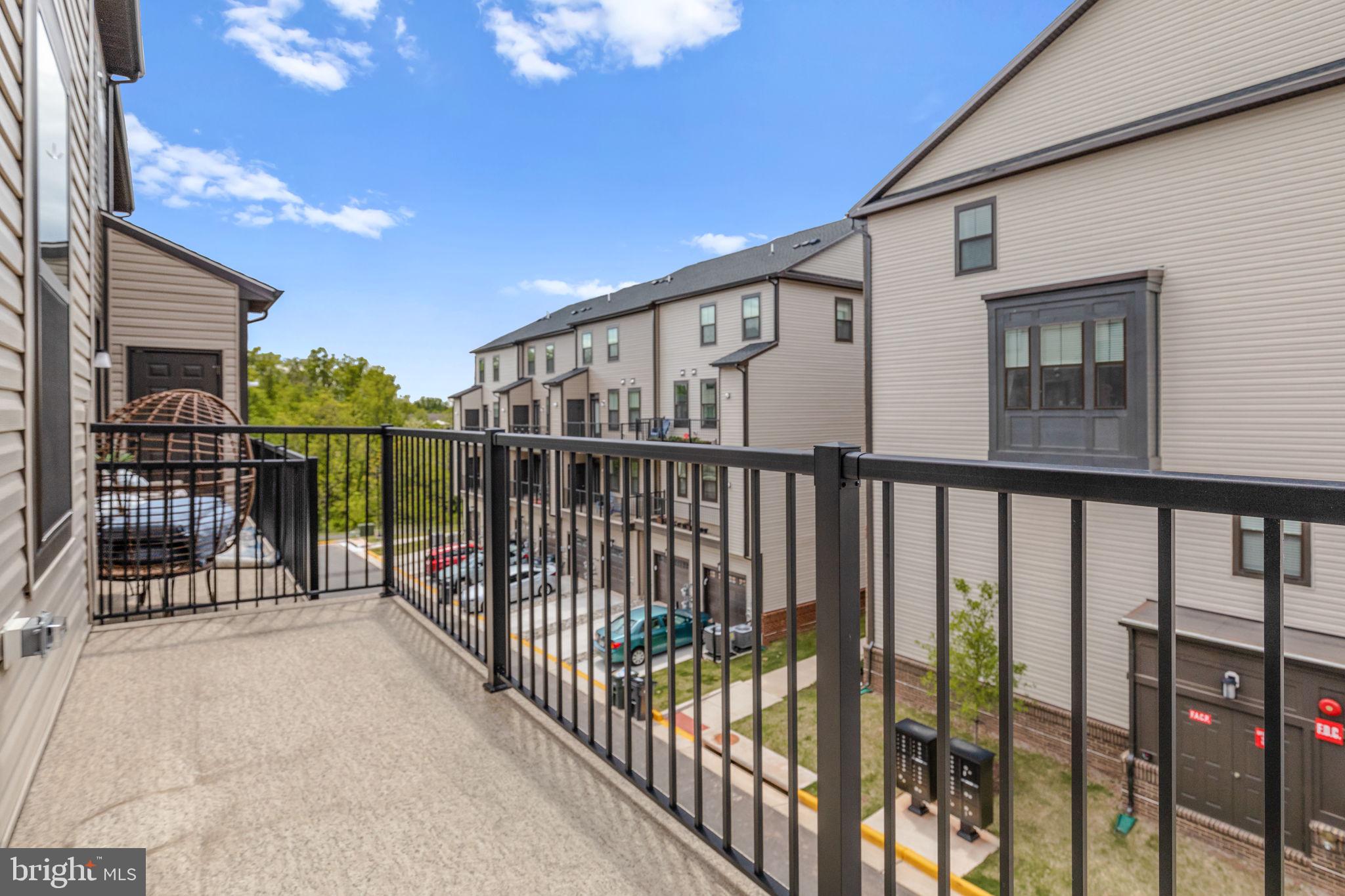 METRO WALK AT MOOREFIELD STATION - Residential