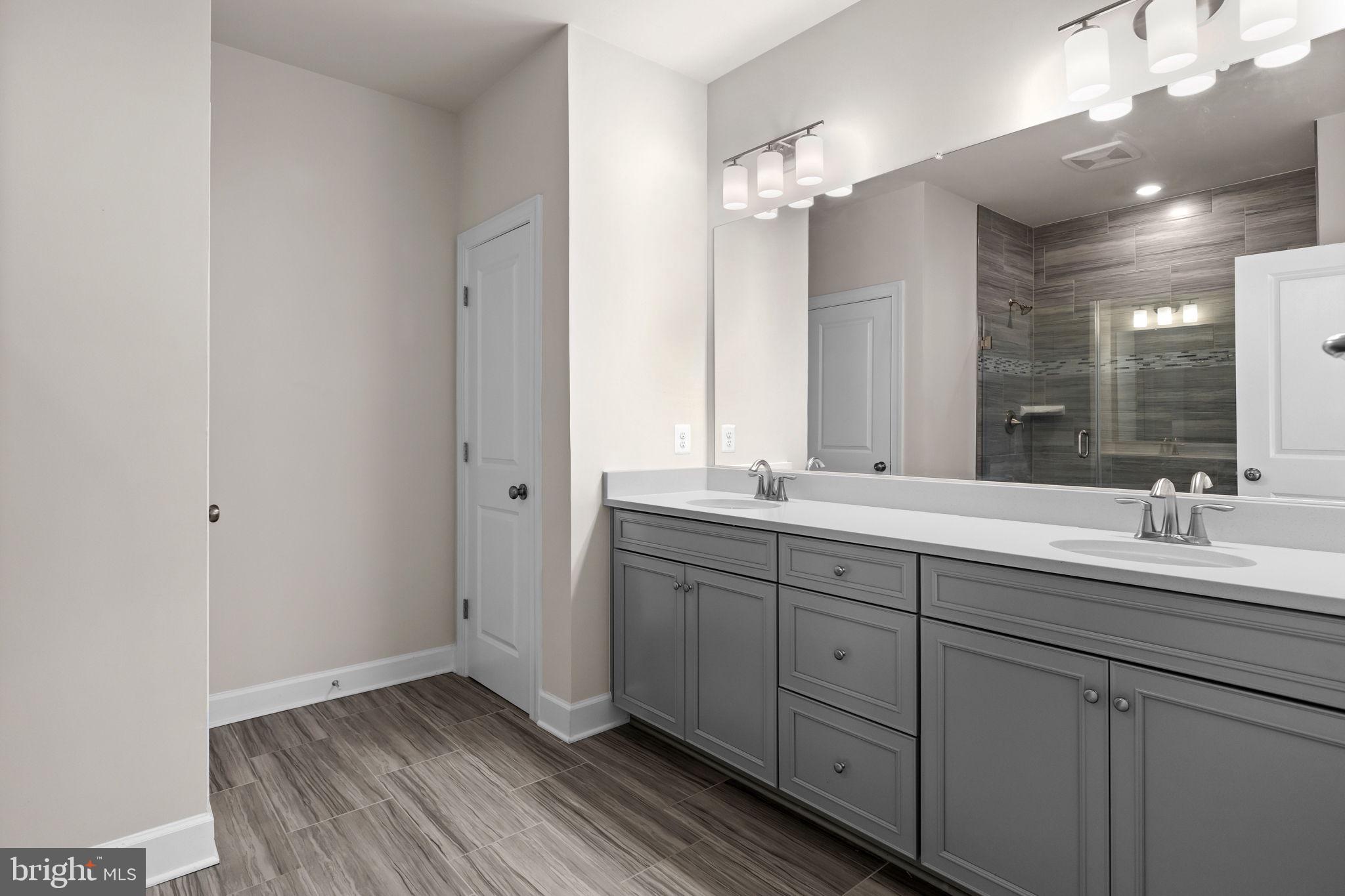 METRO WALK AT MOOREFIELD STATION - Residential