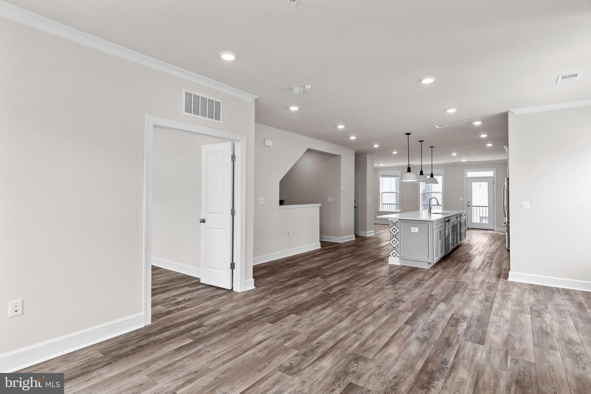 METRO WALK AT MOOREFIELD STATION - Residential