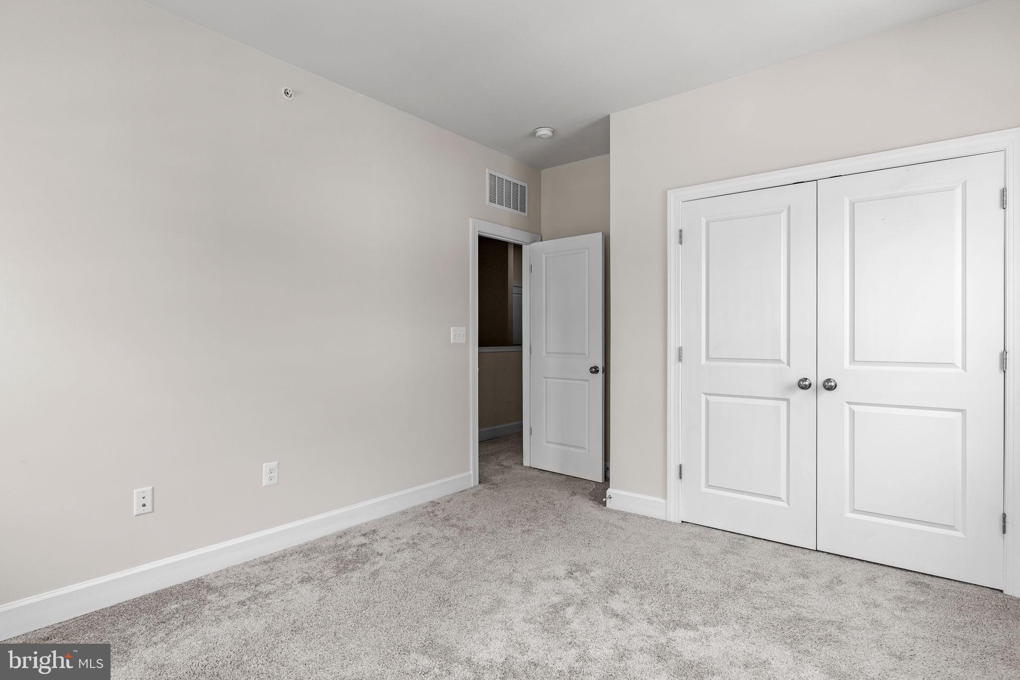 METRO WALK AT MOOREFIELD STATION - Residential