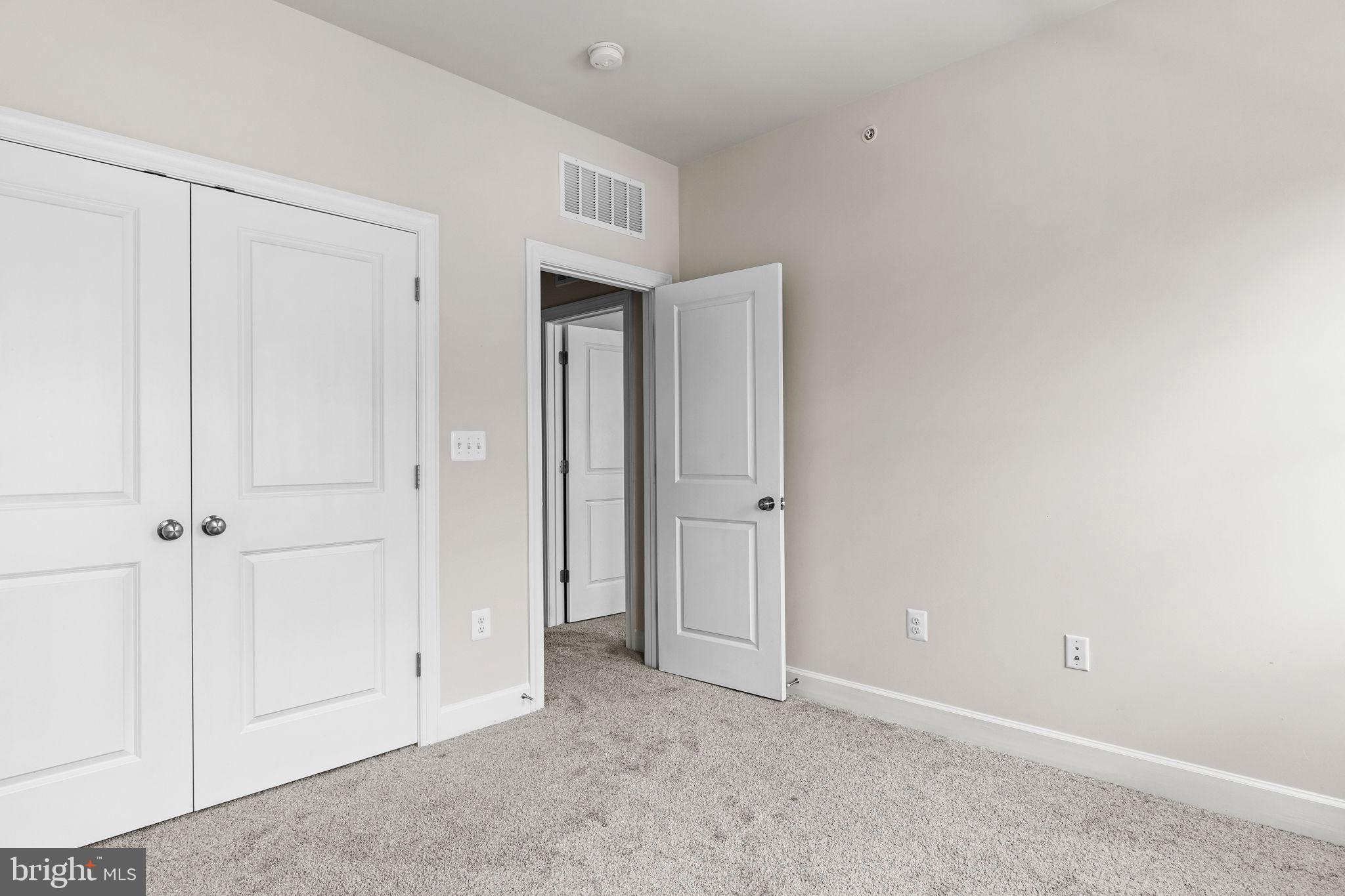 METRO WALK AT MOOREFIELD STATION - Residential