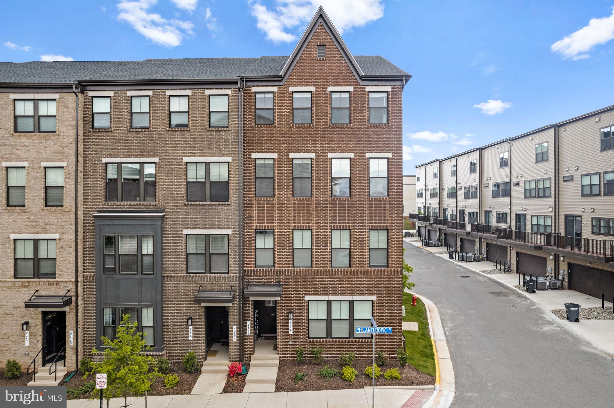 METRO WALK AT MOOREFIELD STATION - Residential