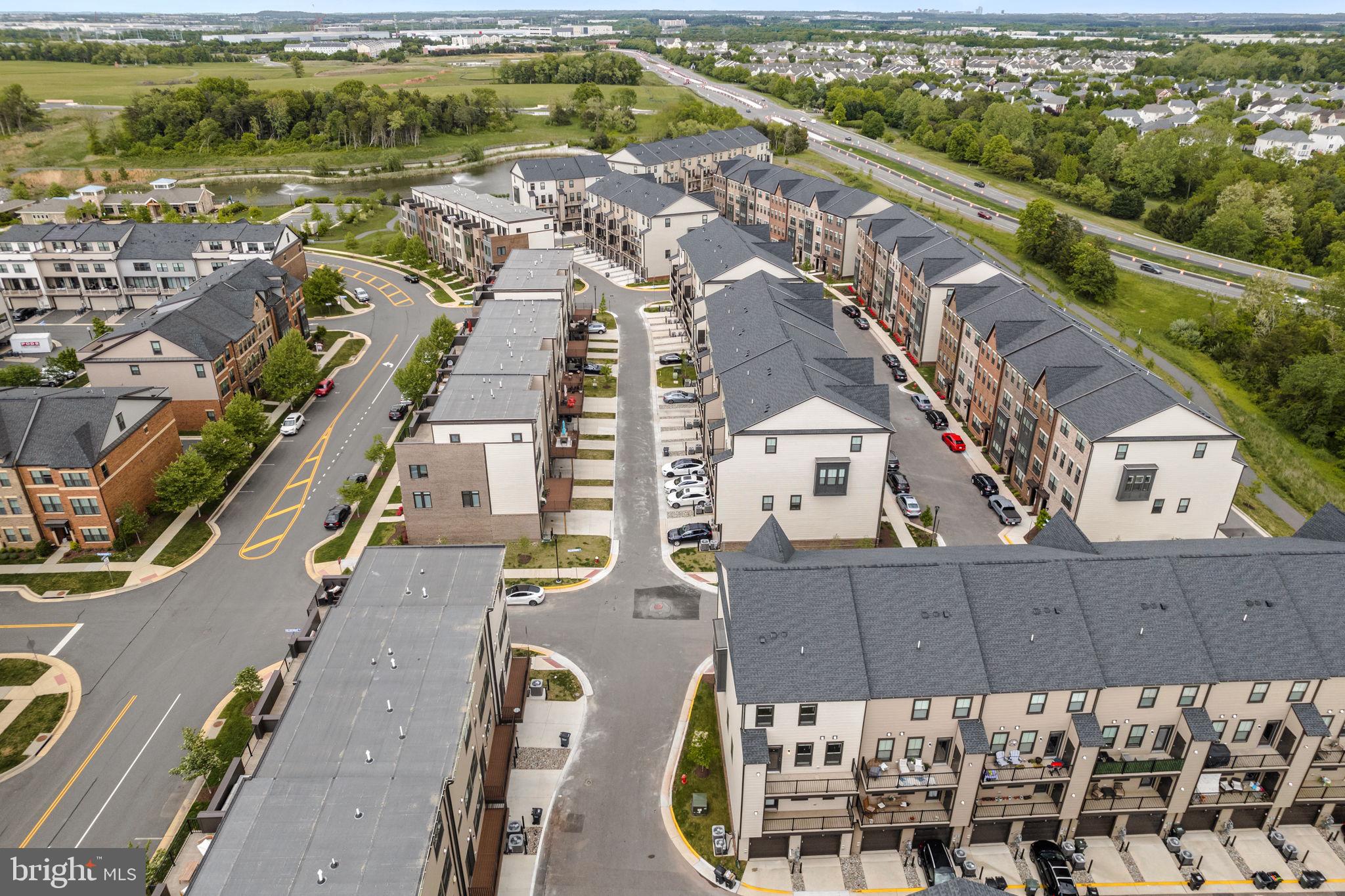 METRO WALK AT MOOREFIELD STATION - Residential