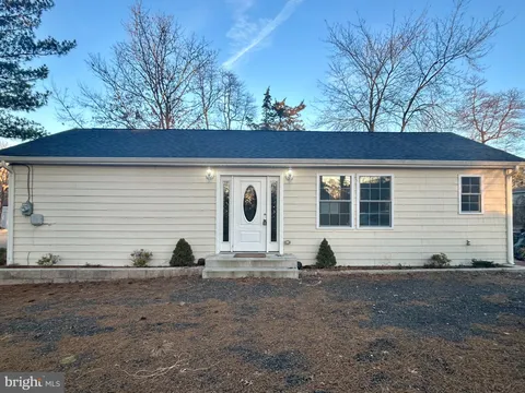 MLS: NJOC2041402