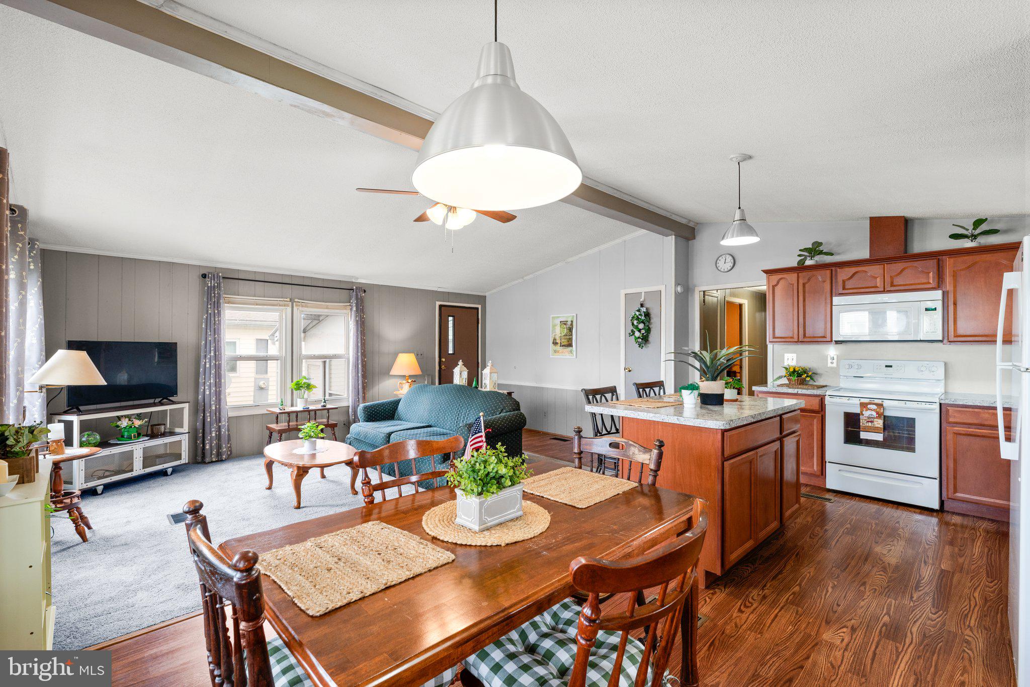 BRIARWOOD - Residential