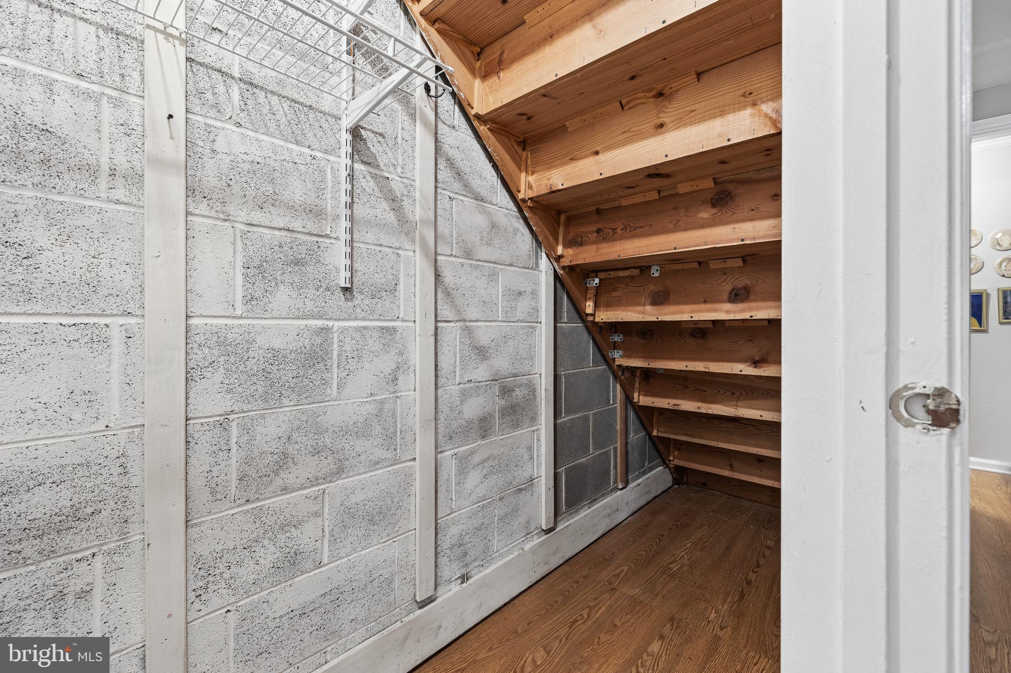 NEWGATE - Residential Lease