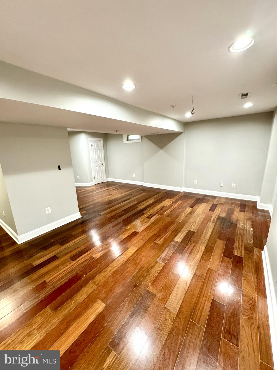 SUMMIT CREEK - Residential Lease