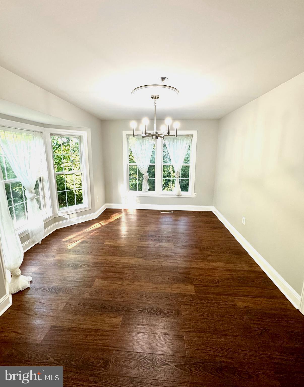 SUMMIT CREEK - Residential Lease