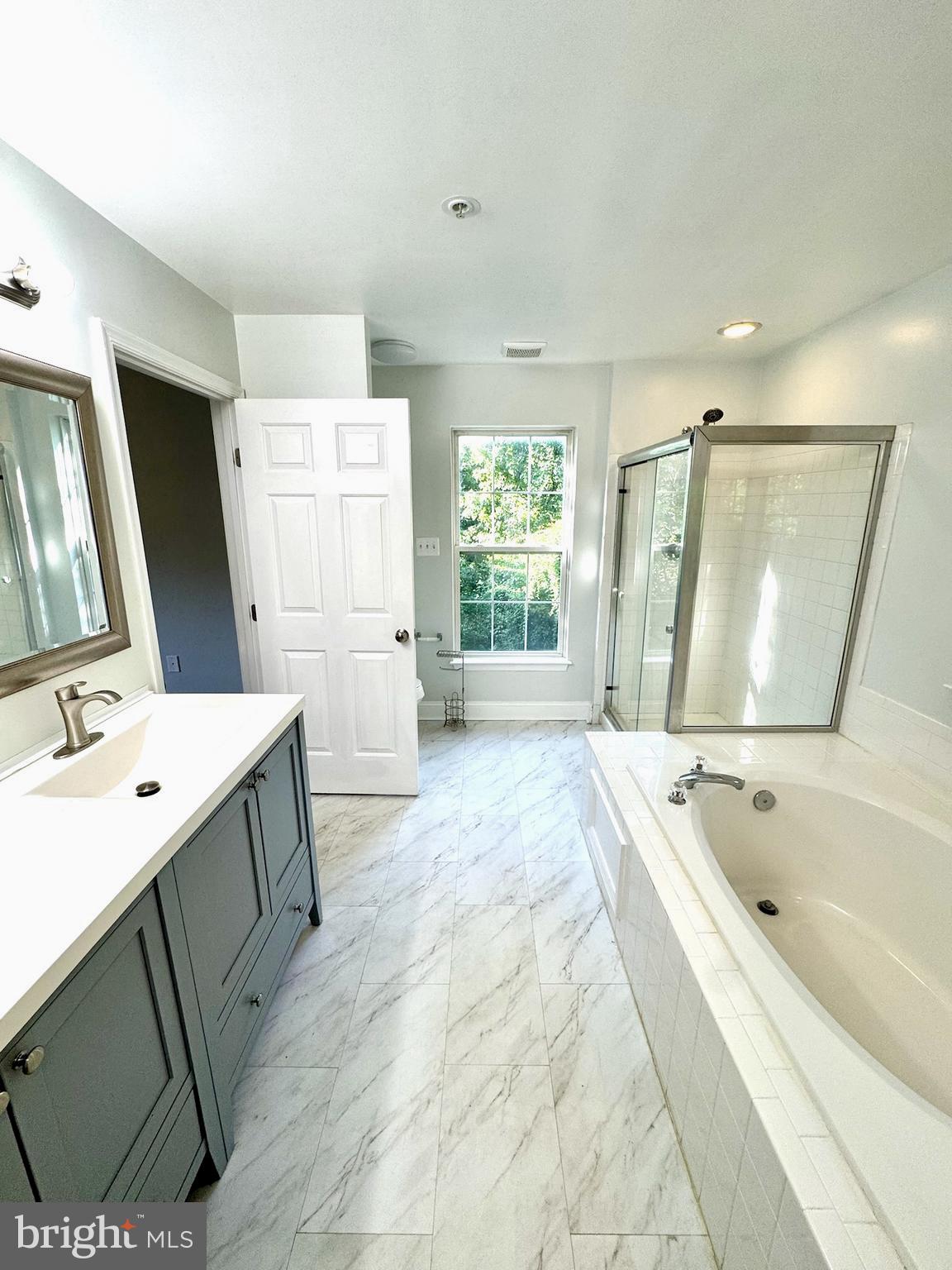 SUMMIT CREEK - Residential Lease