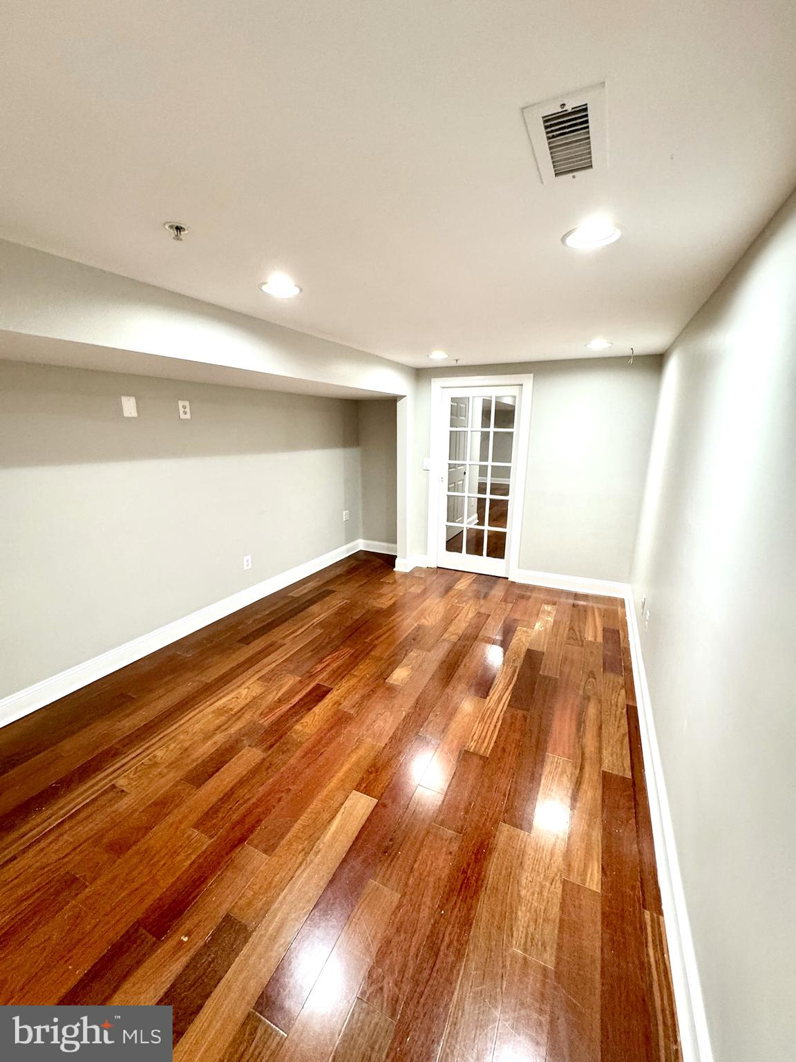 SUMMIT CREEK - Residential Lease