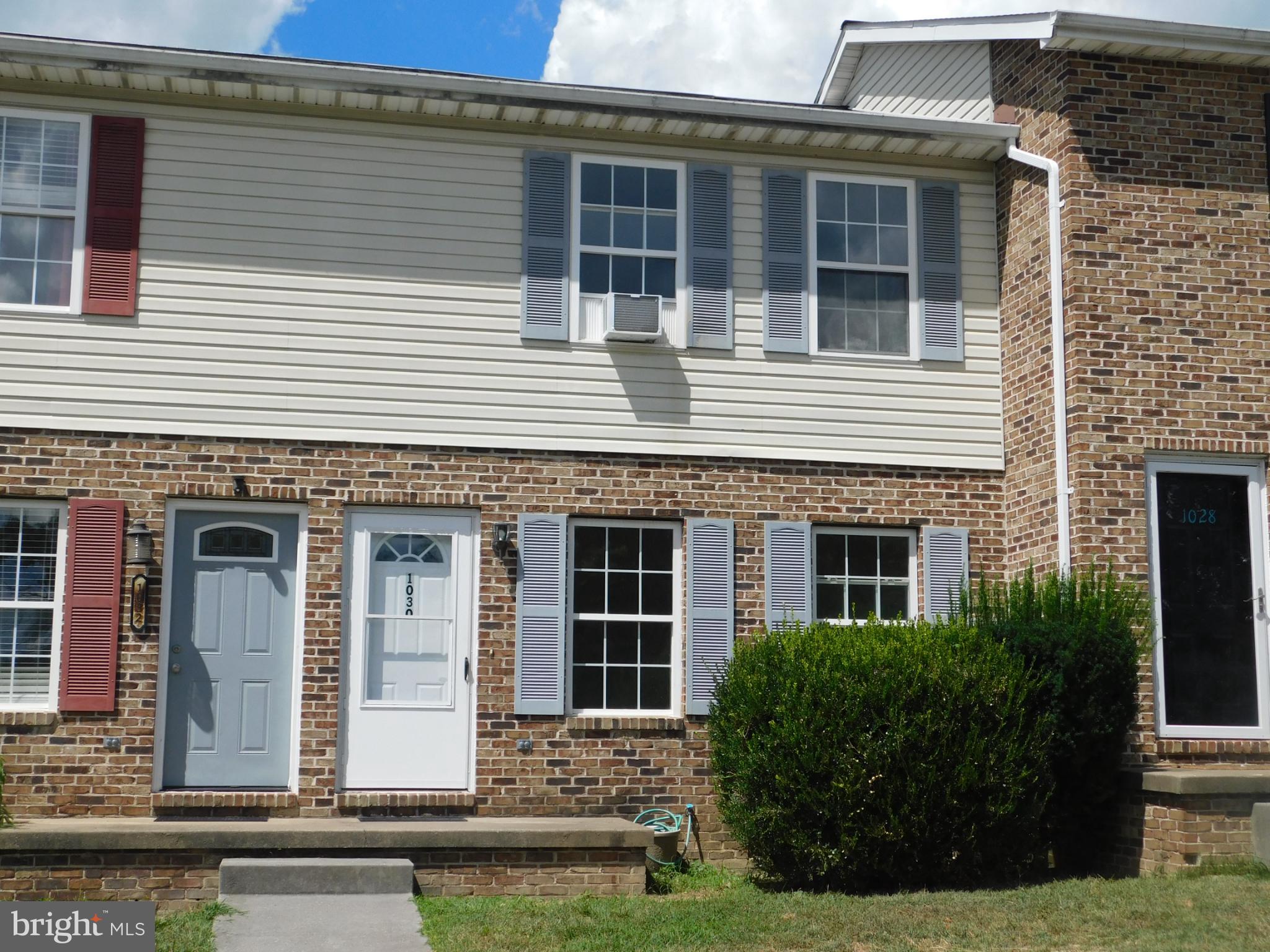 OXFORD VILLAGE - Residential Lease