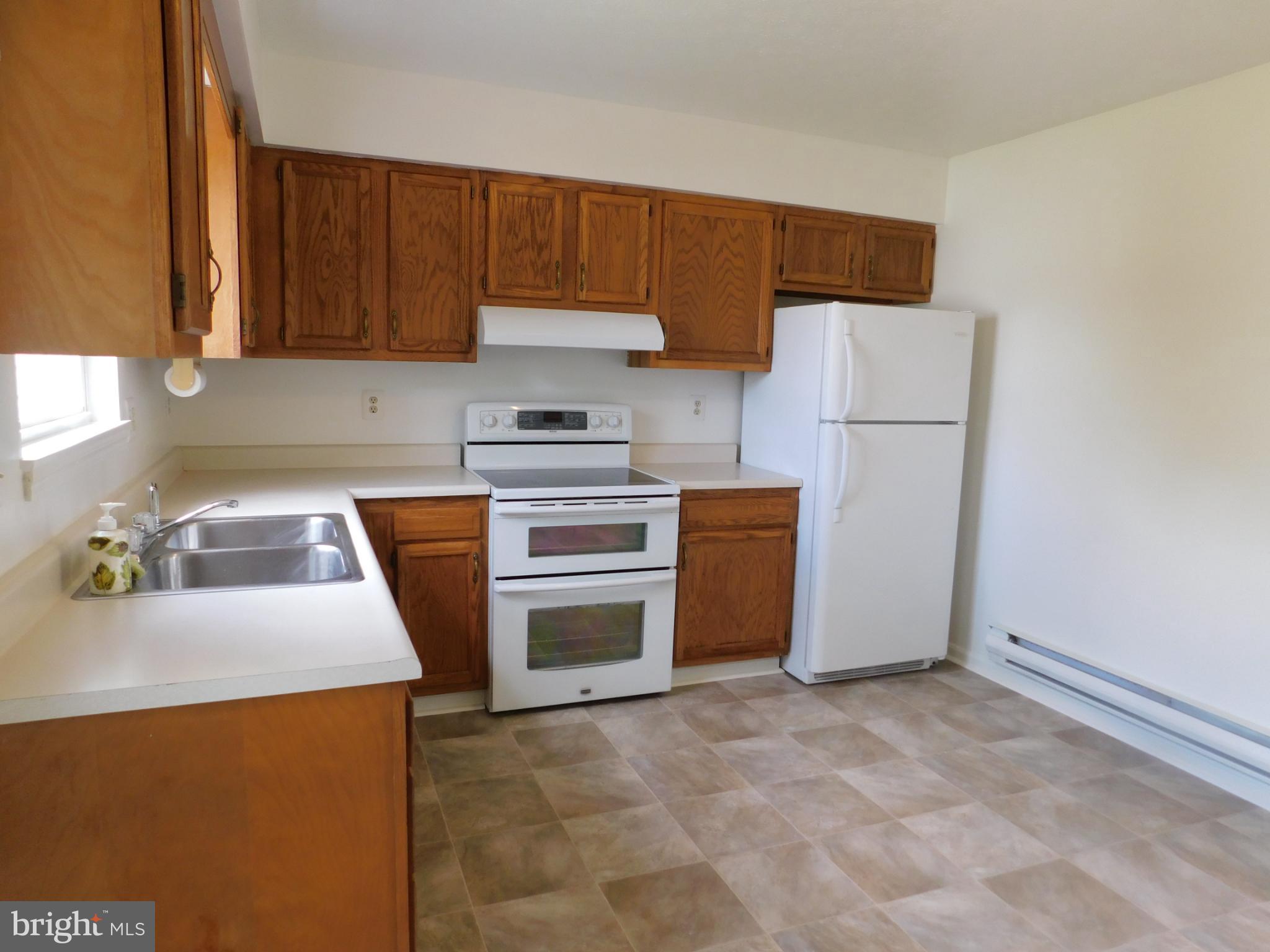 OXFORD VILLAGE - Residential Lease