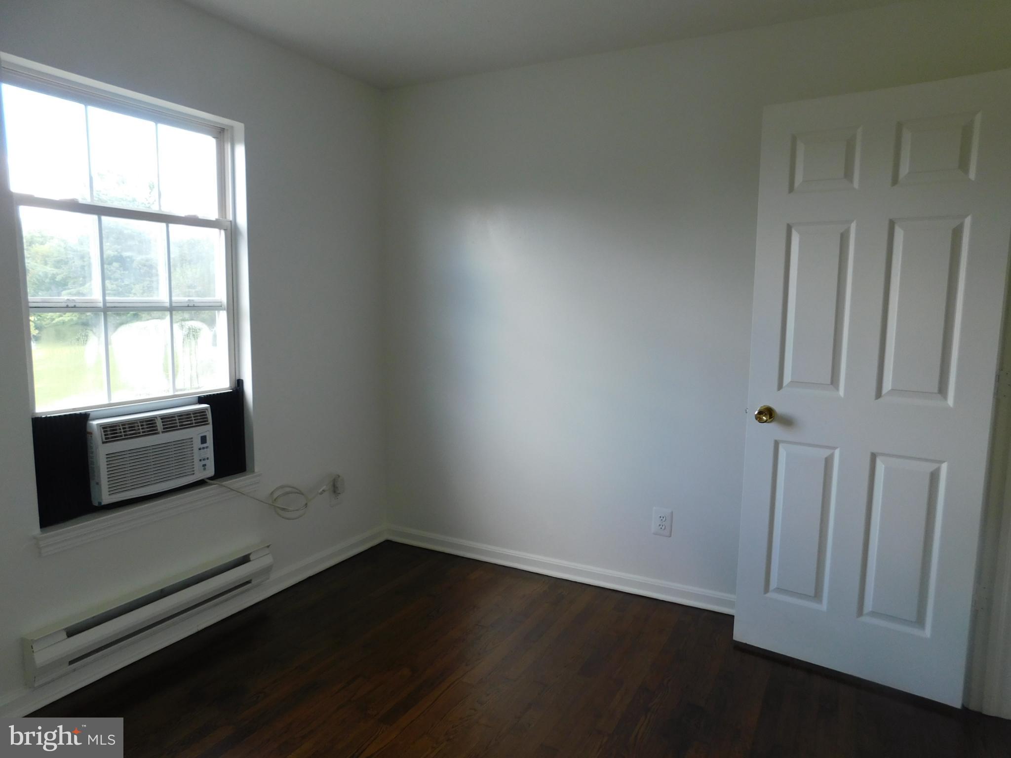 OXFORD VILLAGE - Residential Lease