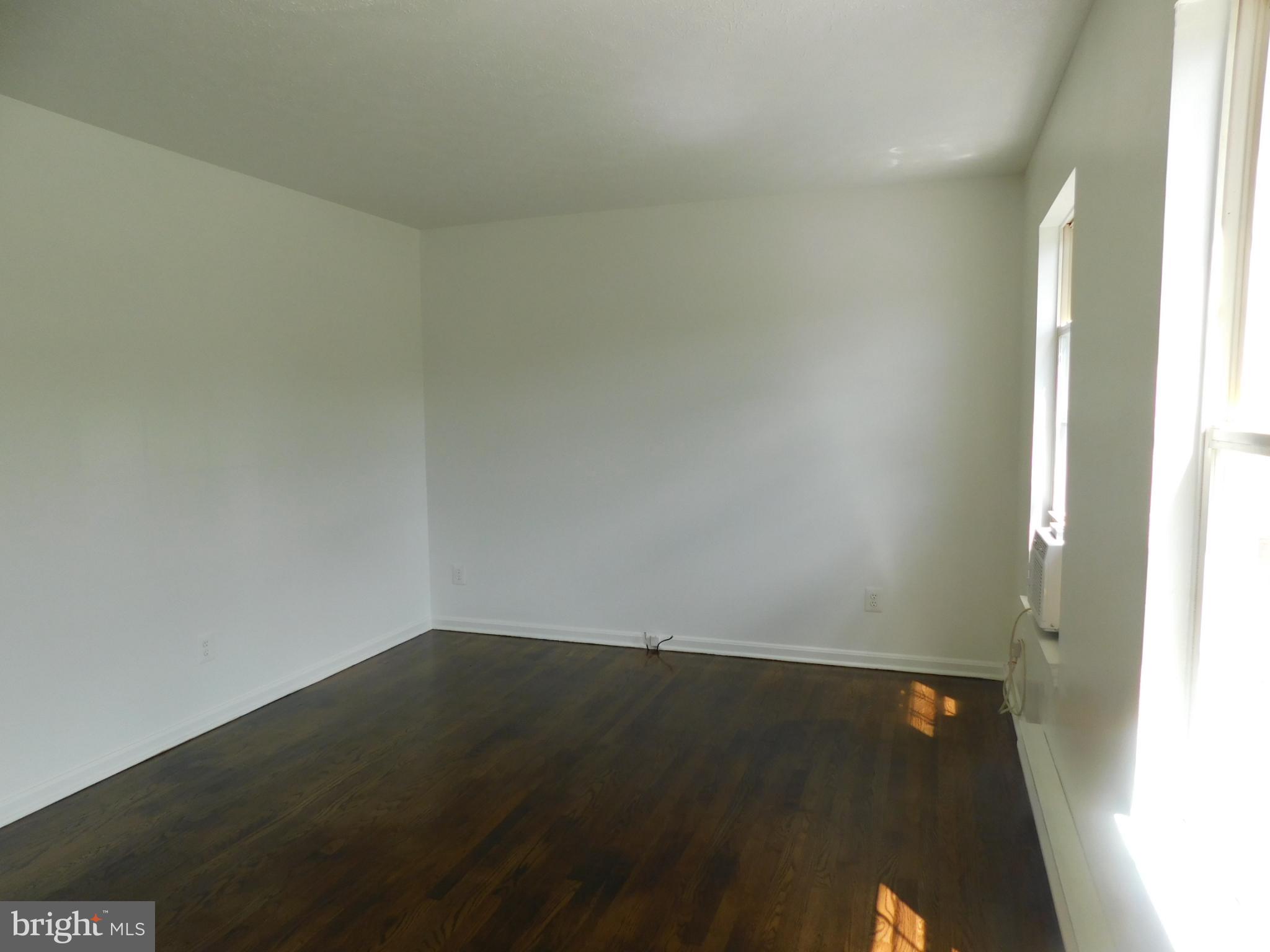 OXFORD VILLAGE - Residential Lease