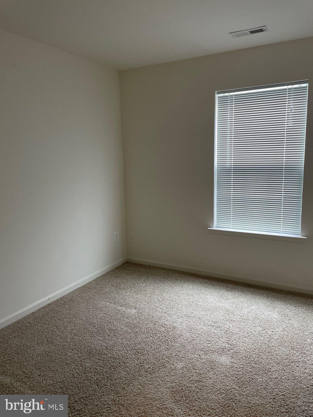 RESERVOIR RIDGE - Residential Lease