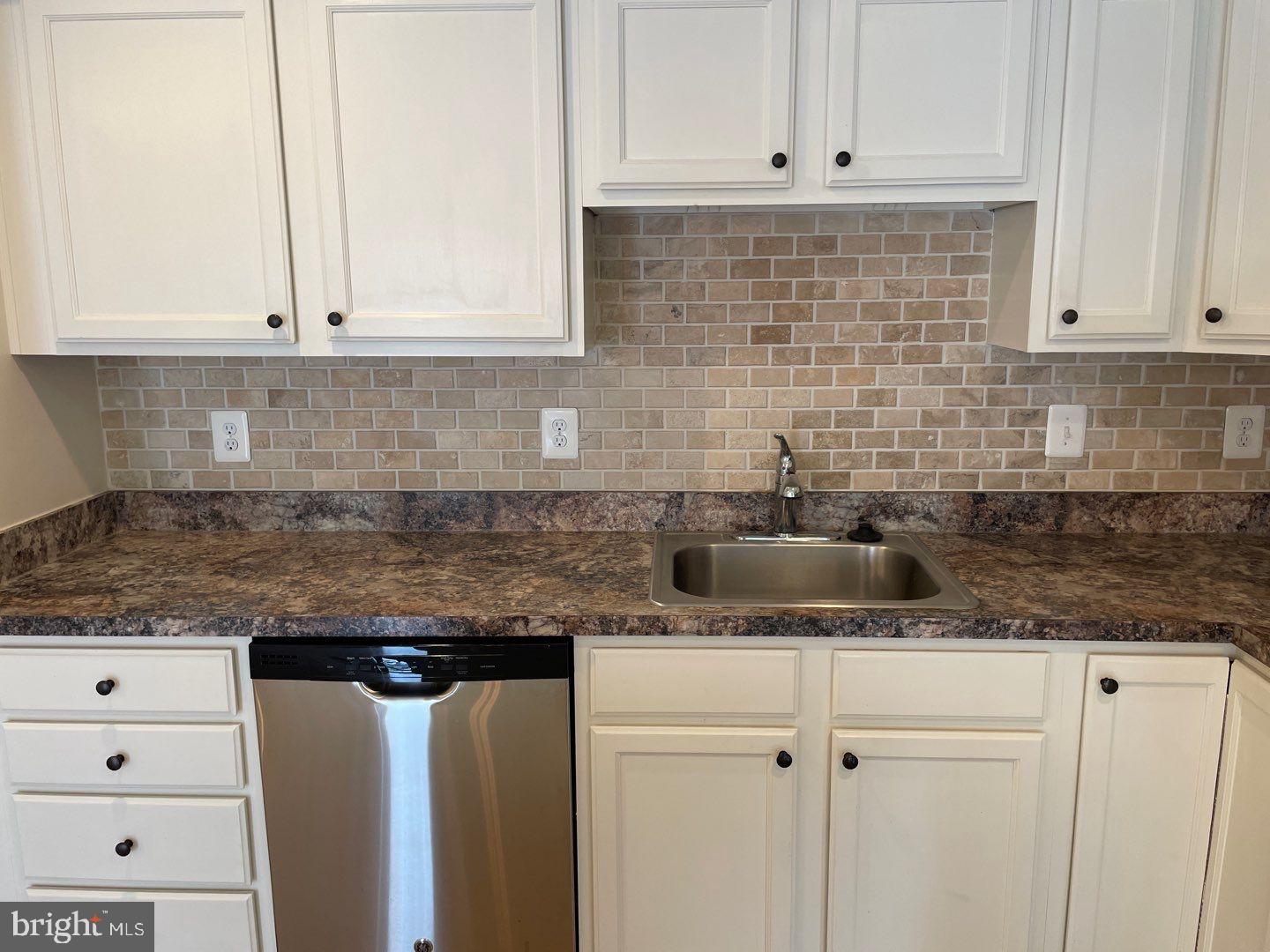 RESERVOIR RIDGE - Residential Lease