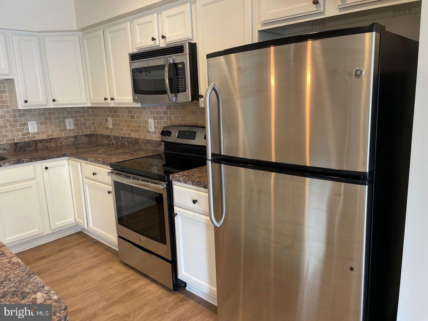 RESERVOIR RIDGE - Residential Lease