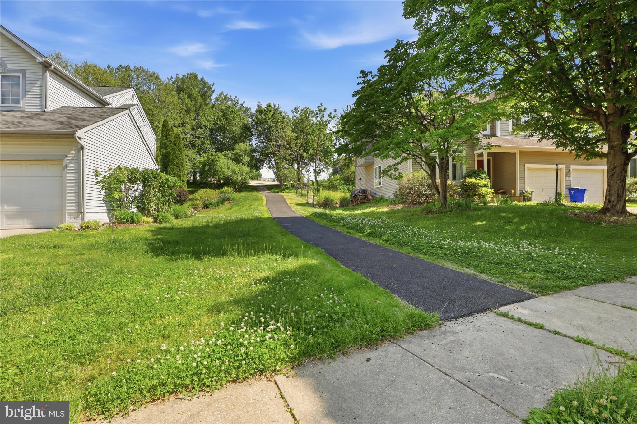 VILLAGE OF RIVER HILL - Residential
