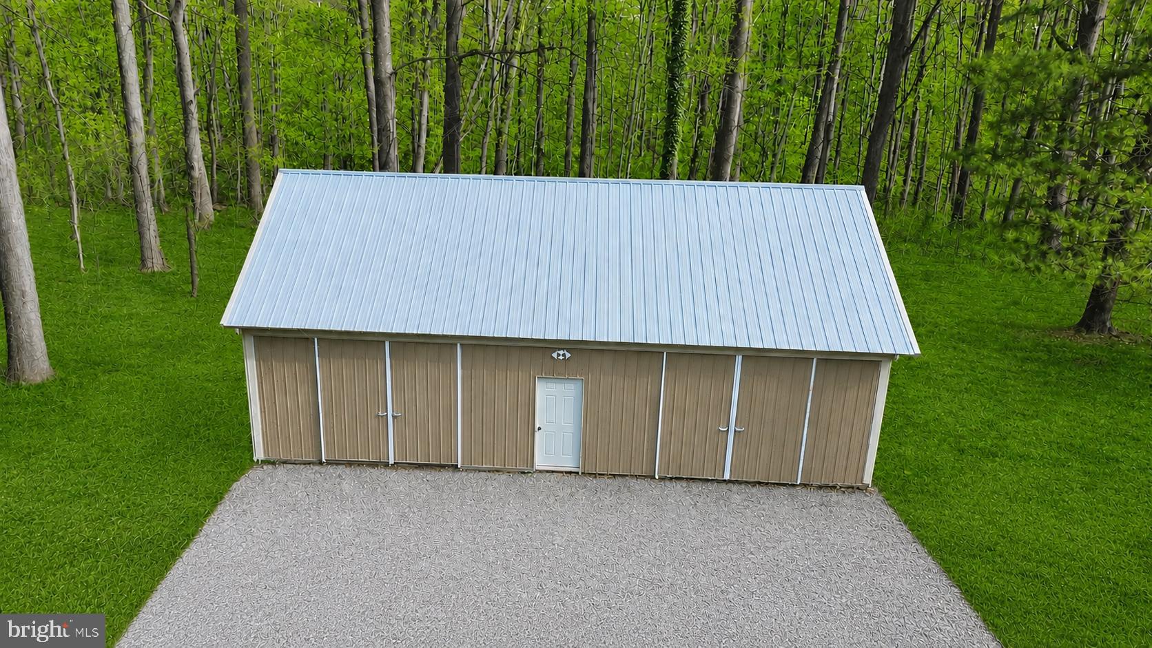 2712 CRYSTAL LANE