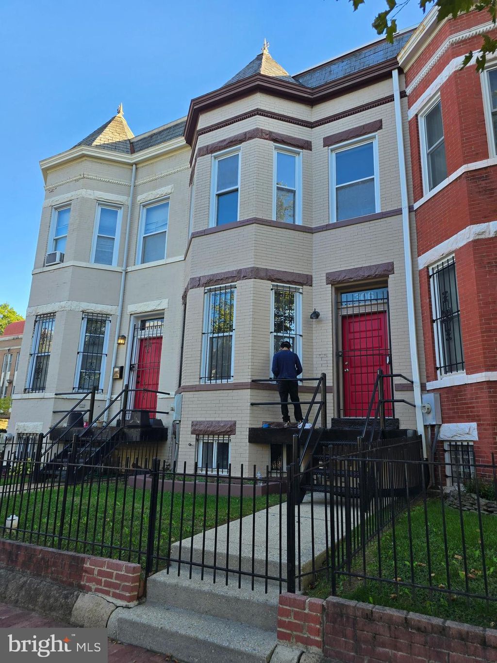 Photo of 306 R Street NW, WASHINGTON, DC 20001 (MLS # DCDC2226404)