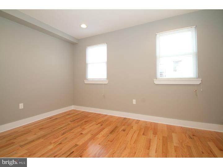 POINT BREEZE - Residential