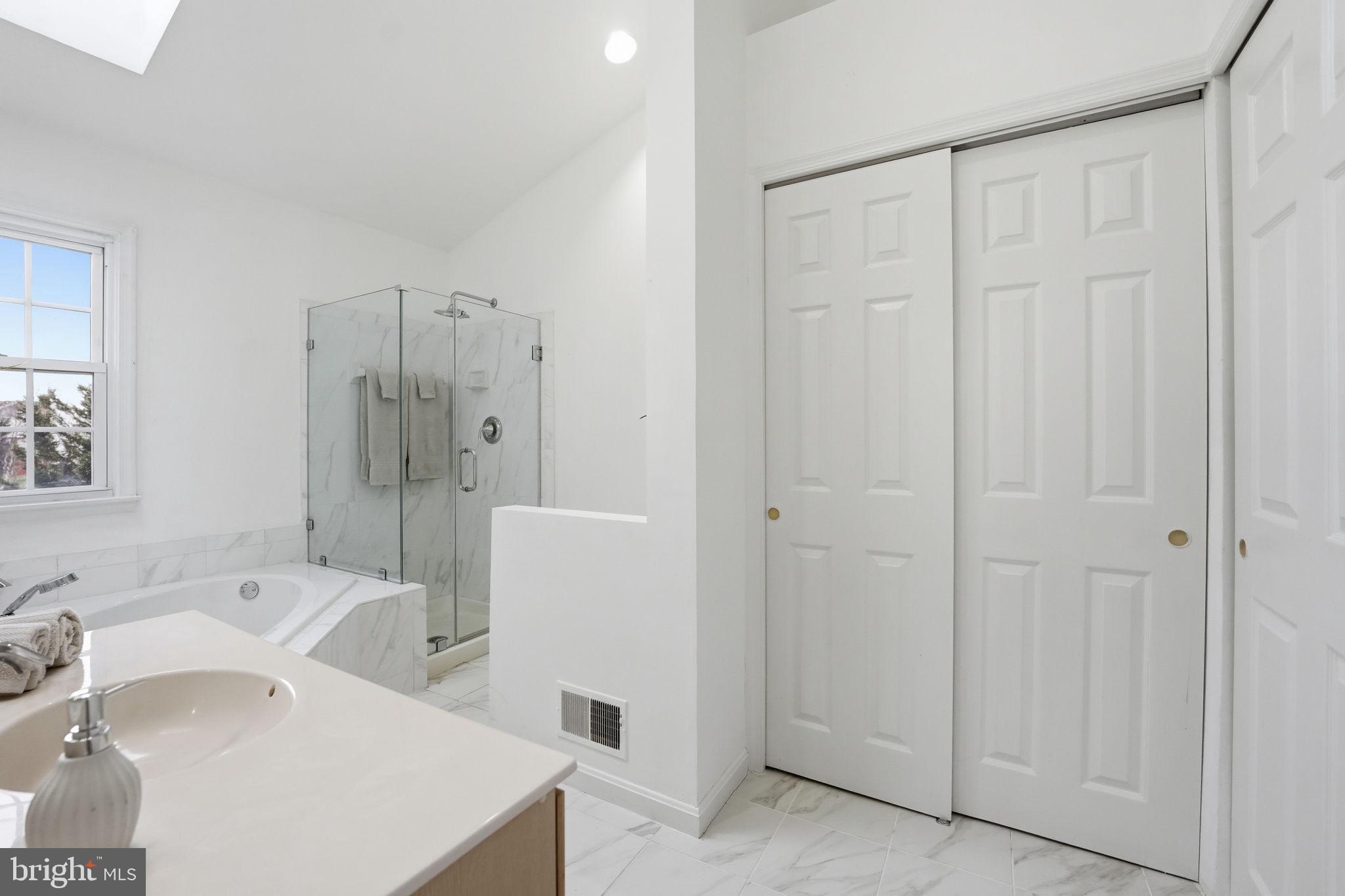 FOX CREEK - Residential