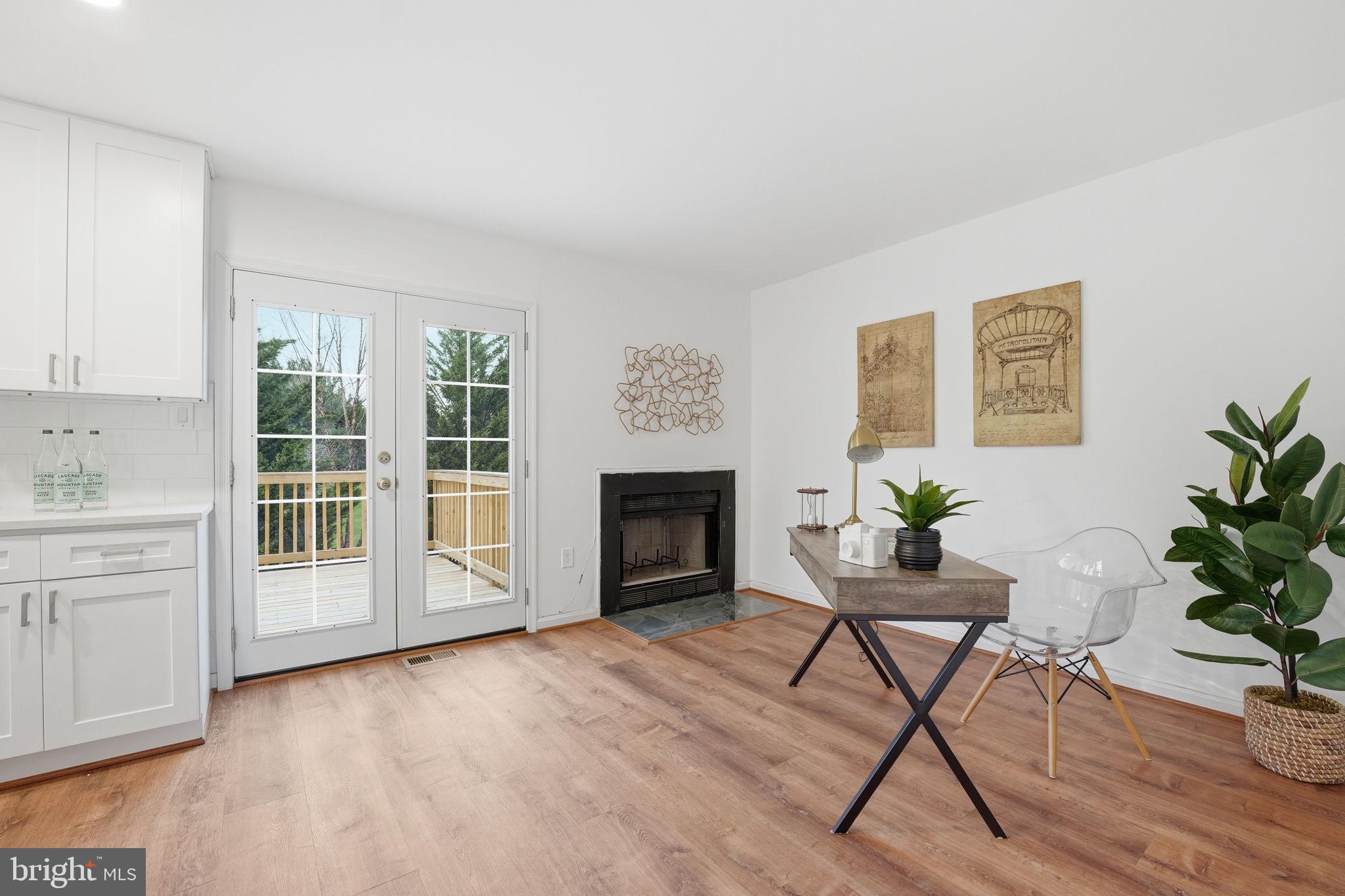 FOX CREEK - Residential