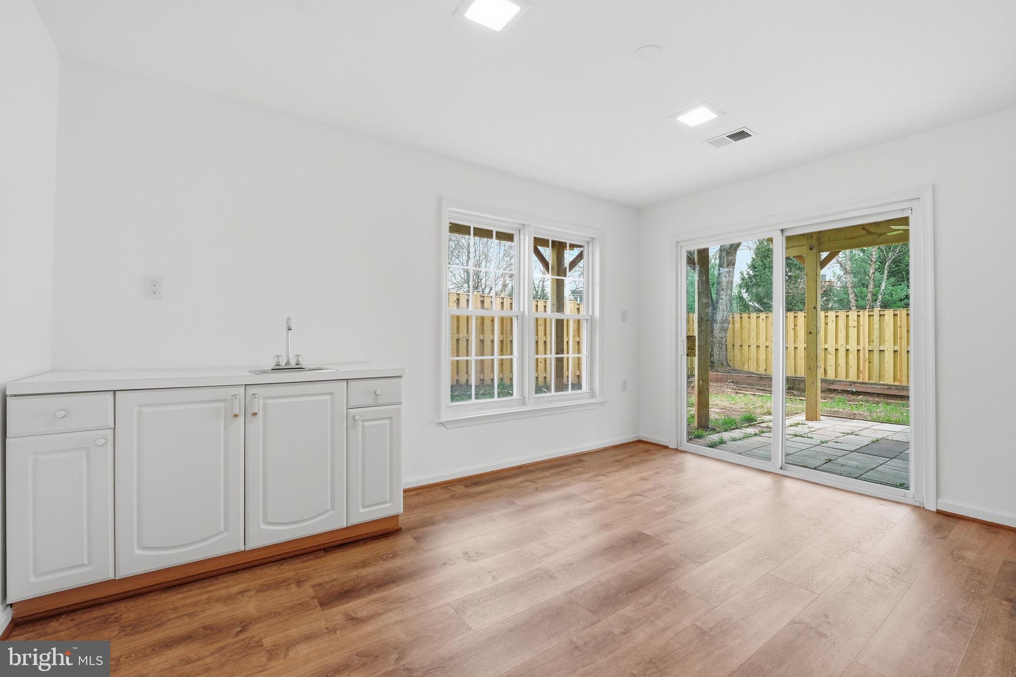 FOX CREEK - Residential