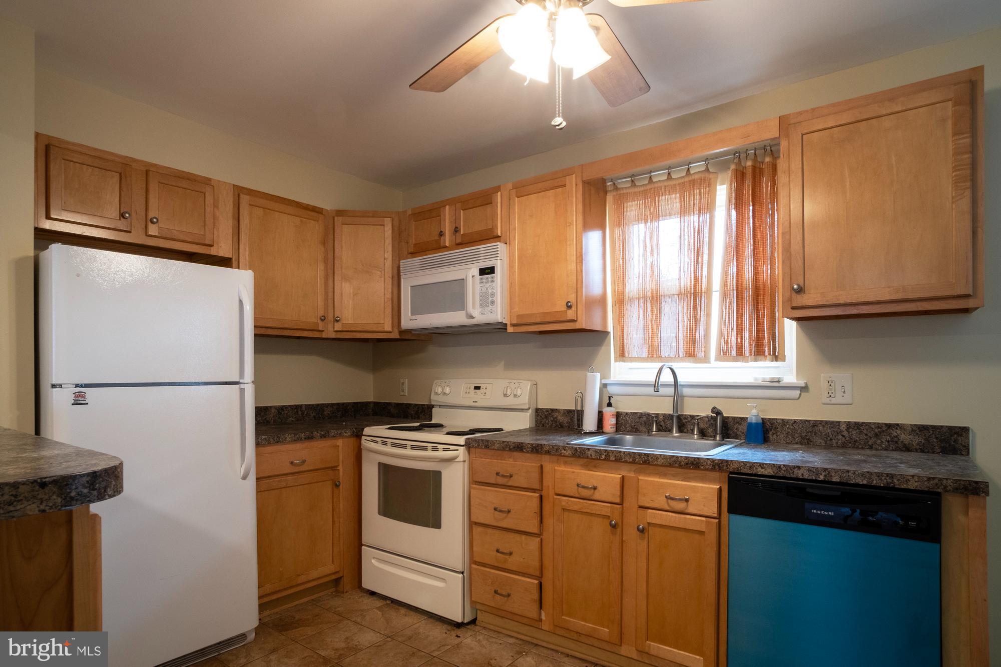 HUNTSMOOR VILLAGE NORTH - Residential