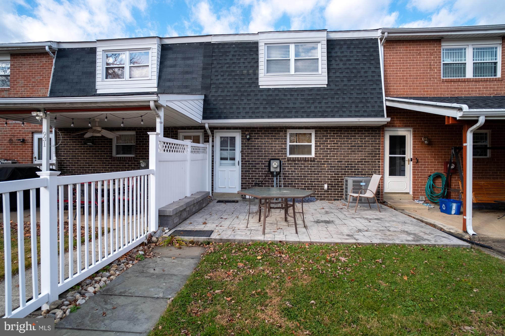 HUNTSMOOR VILLAGE NORTH - Residential