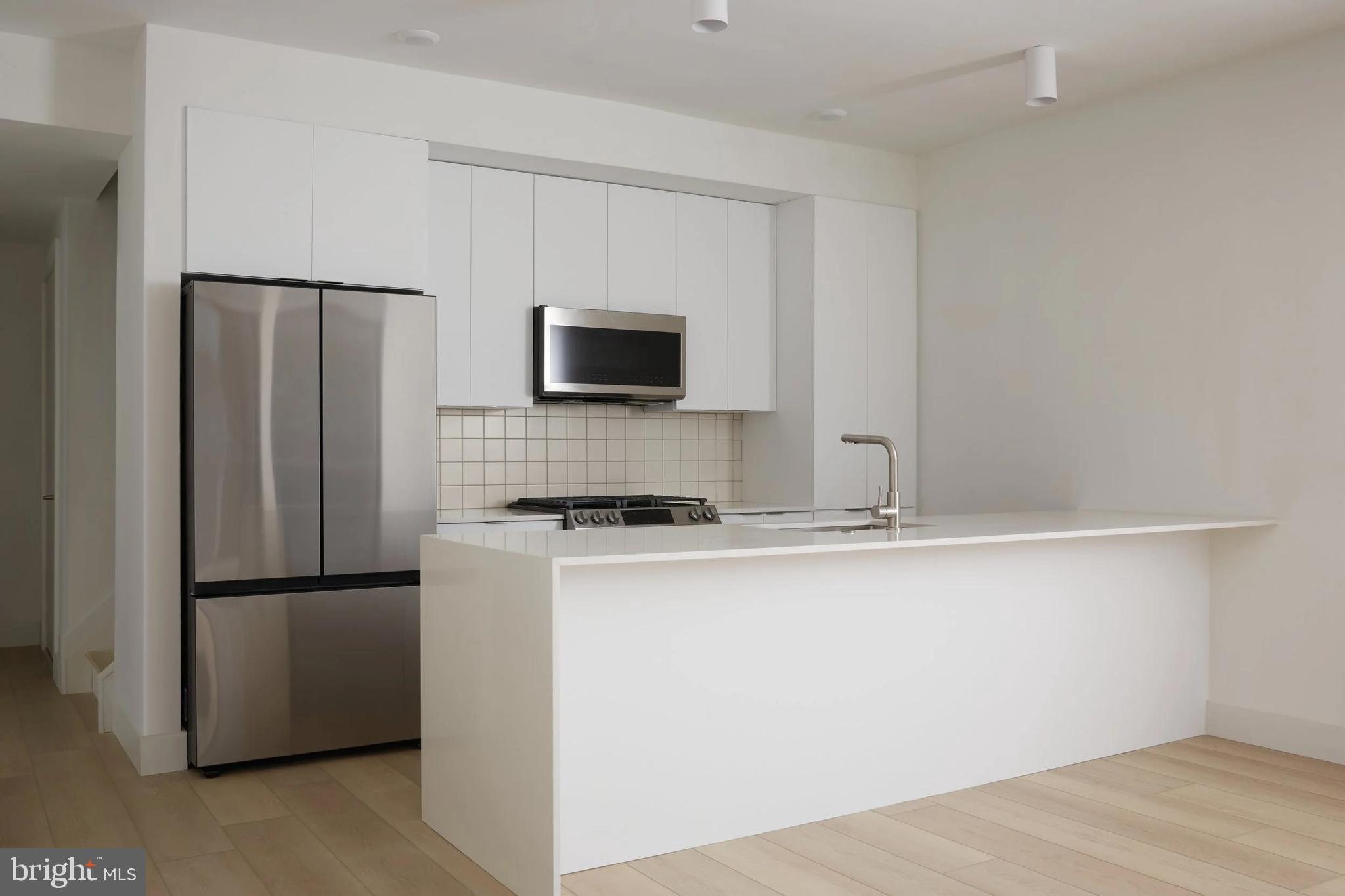 FRANCISVILLE - Residential Lease