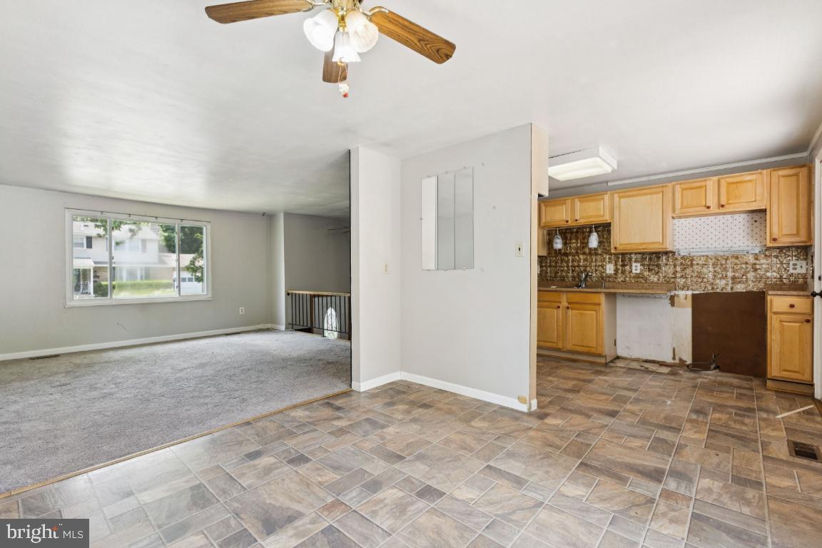 GLADE TOWN - Residential