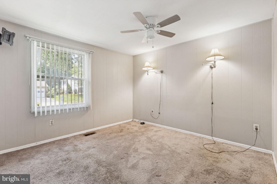 GLADE TOWN - Residential