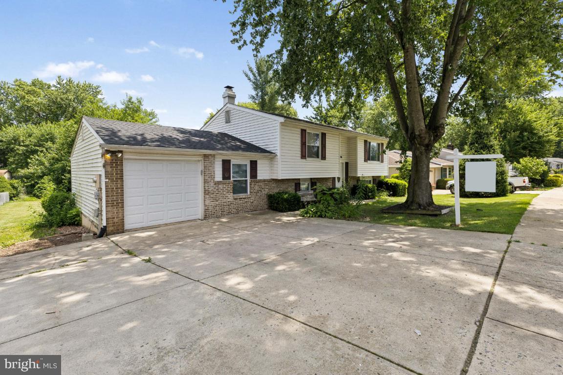 GLADE TOWN - Residential