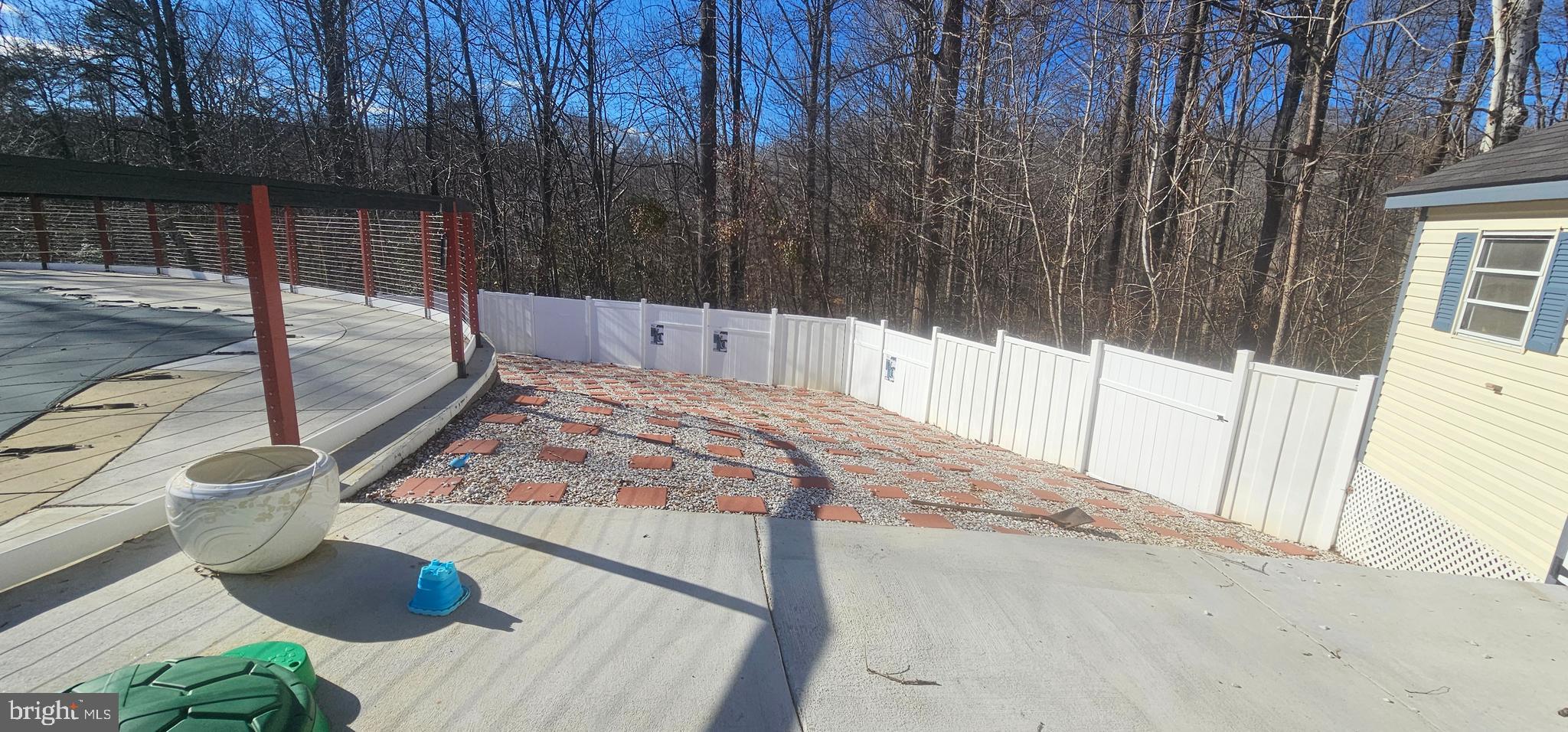 FOX FIELD - Residential