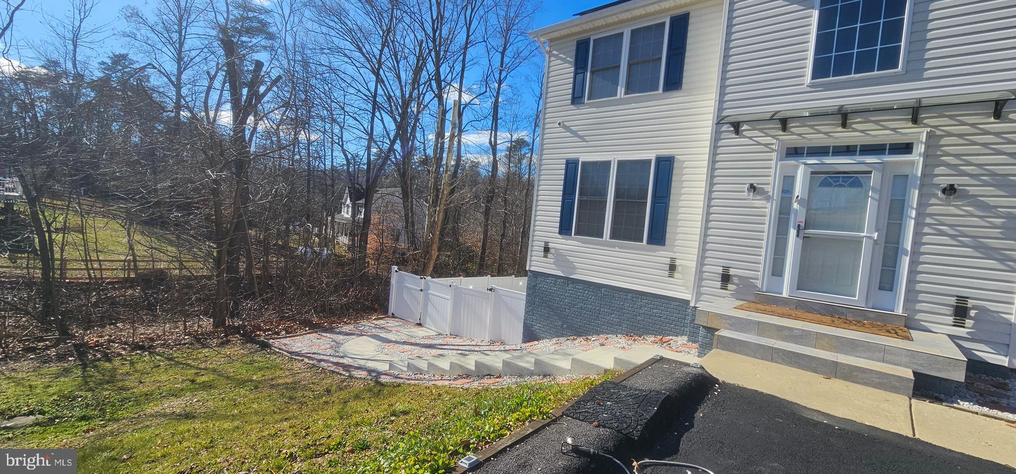 FOX FIELD - Residential