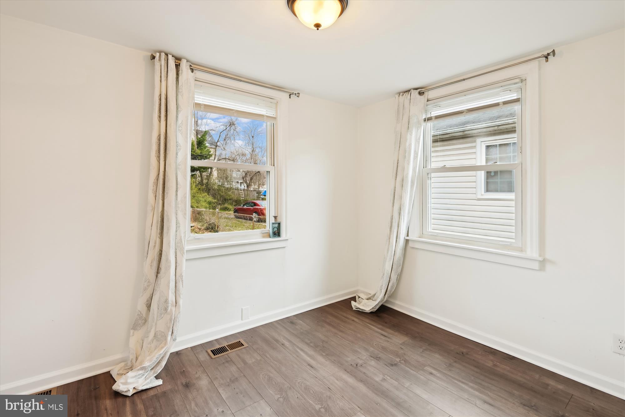 REGULARS - Residential