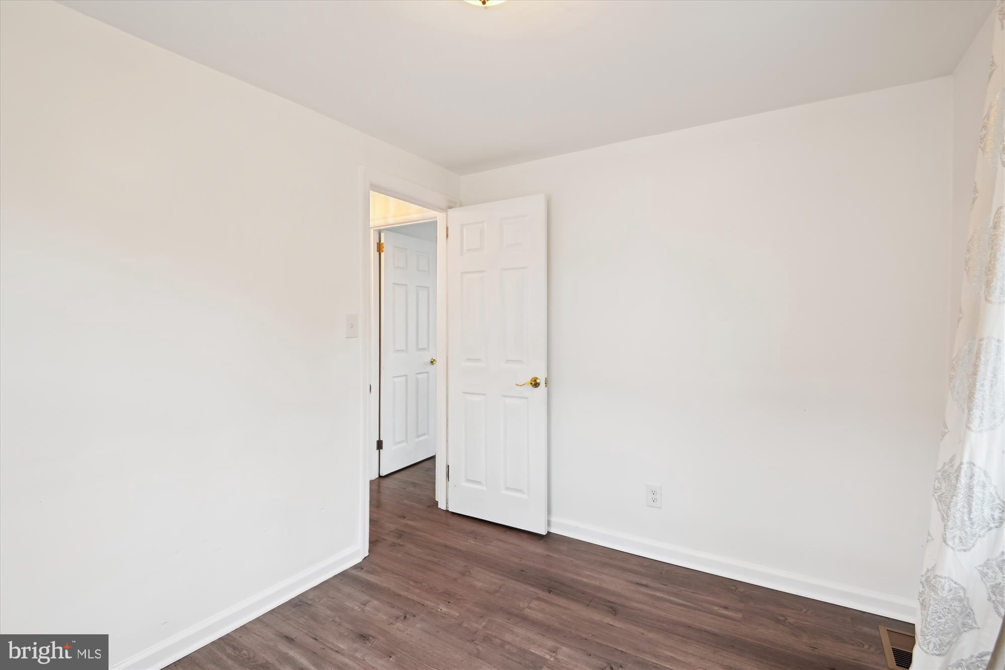 REGULARS - Residential