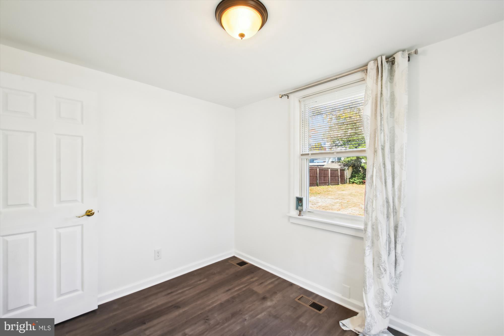 REGULARS - Residential