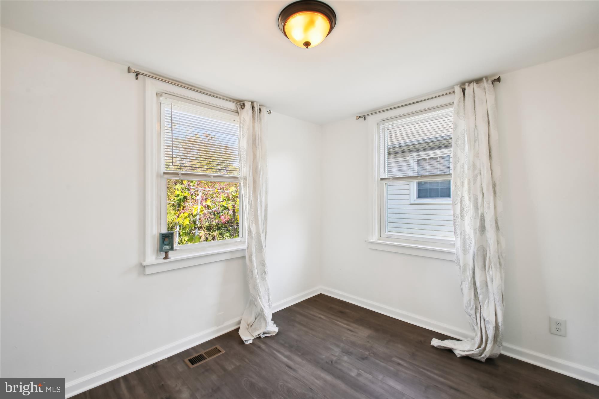 REGULARS - Residential