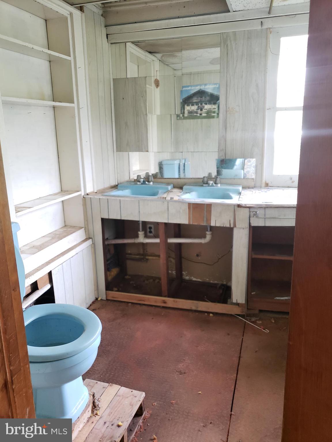 RIVERDALE HEIGHTS - Residential