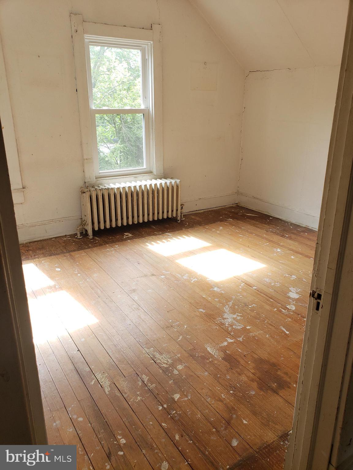 RIVERDALE HEIGHTS - Residential