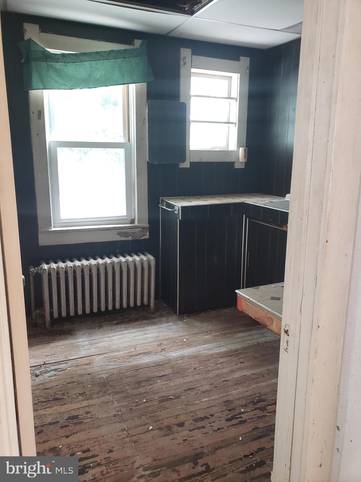 RIVERDALE HEIGHTS - Residential