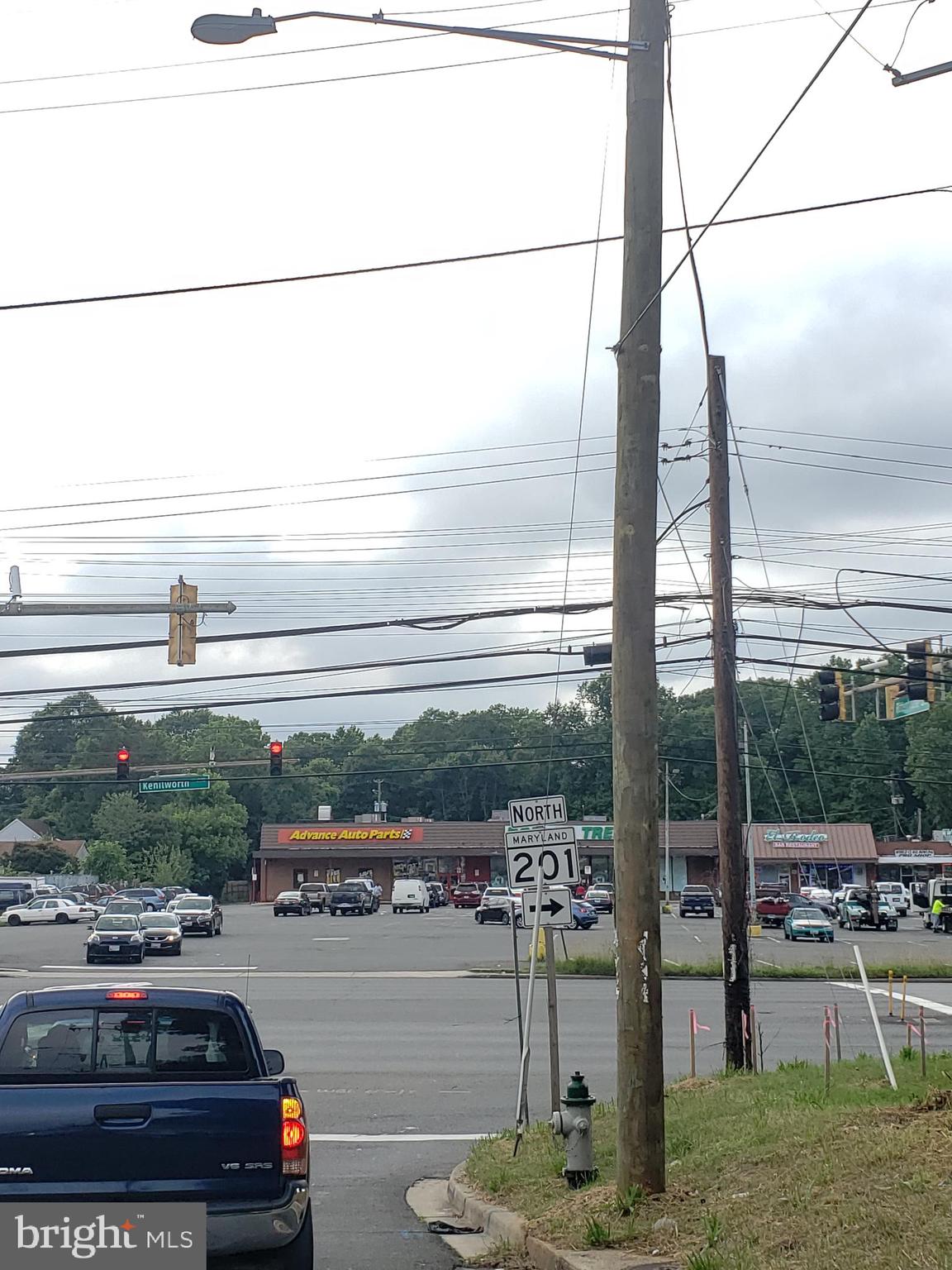 RIVERDALE HEIGHTS - Residential