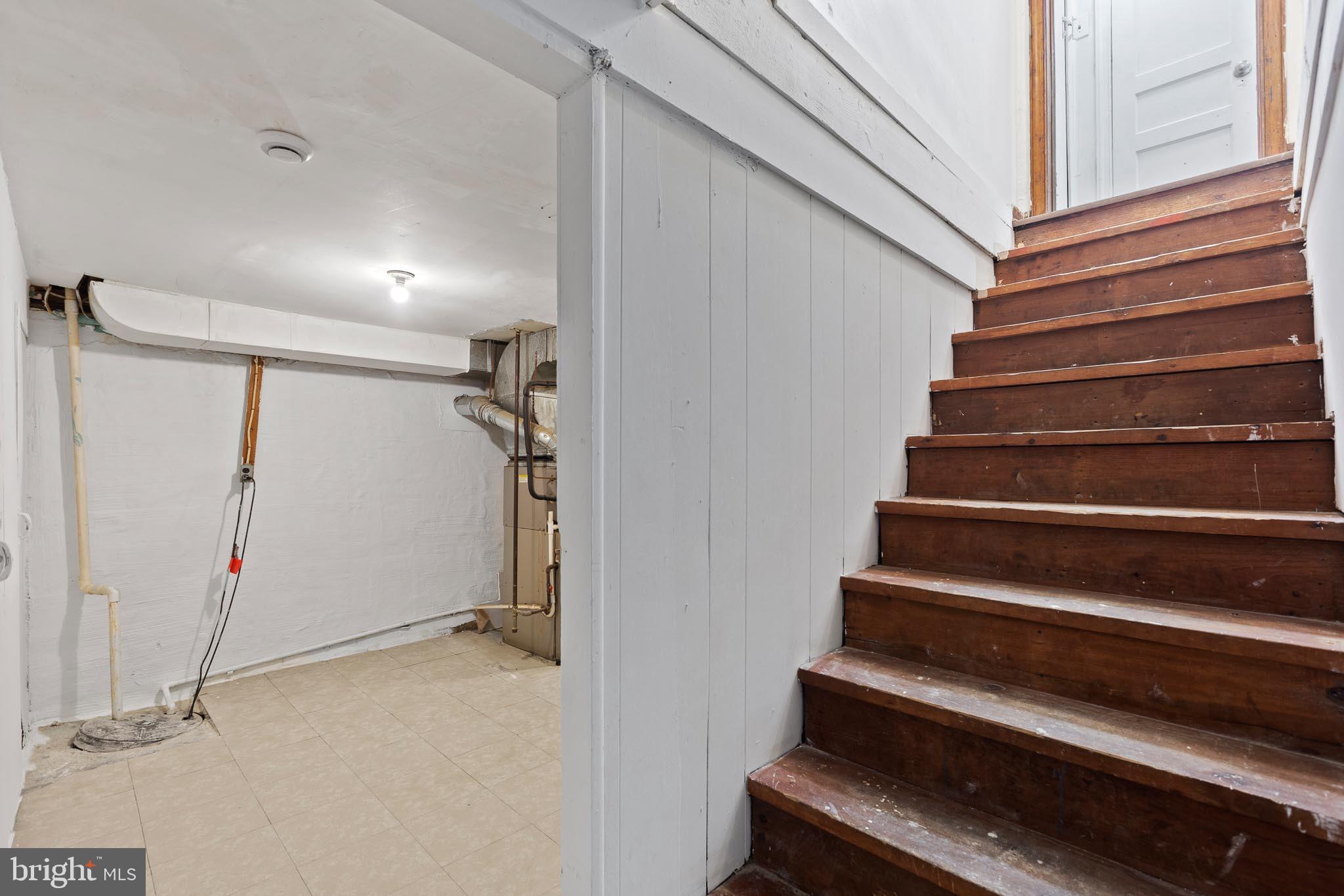 WOODLAWN - Residential Lease