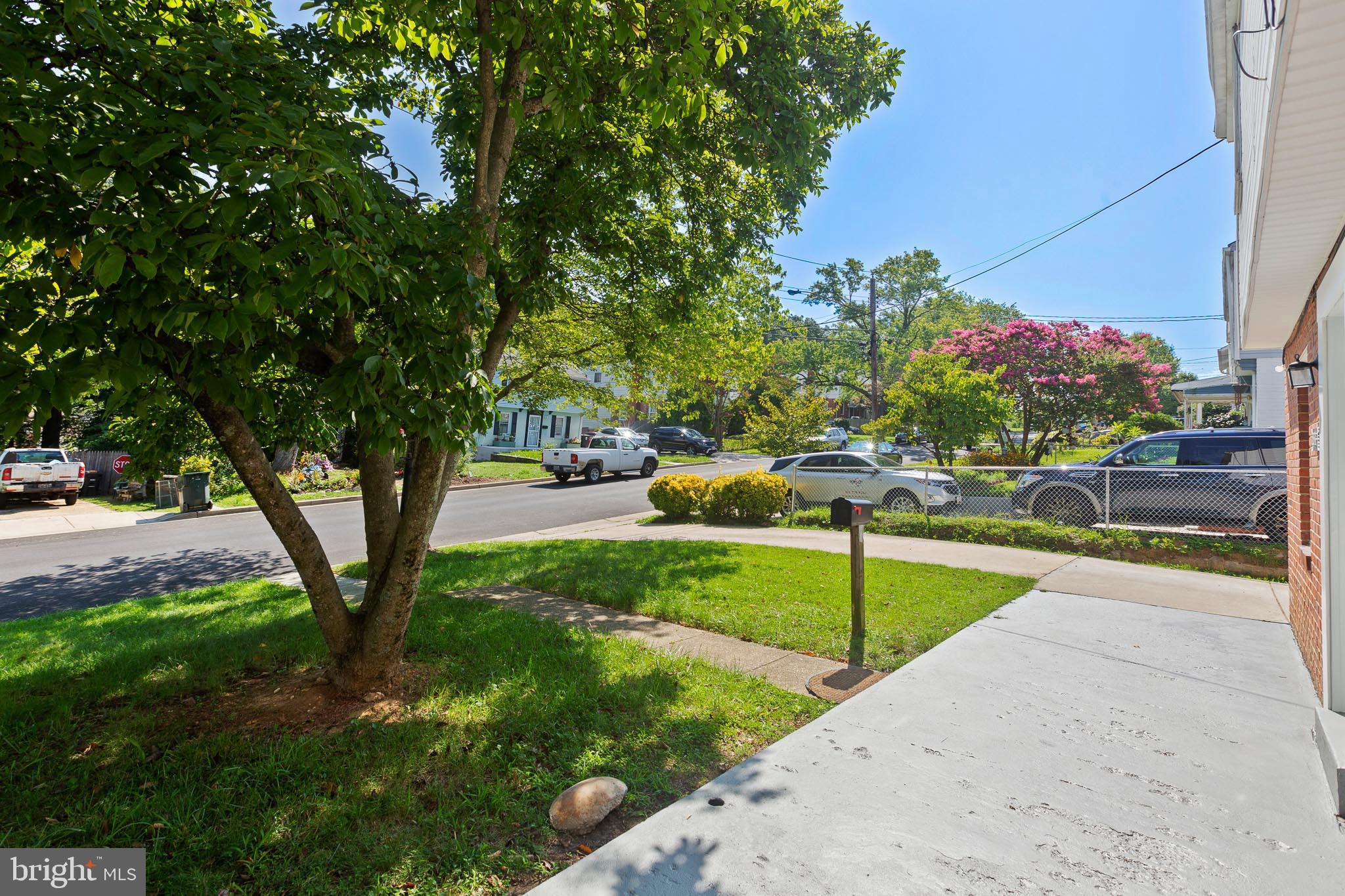 WOODLAWN - Residential Lease