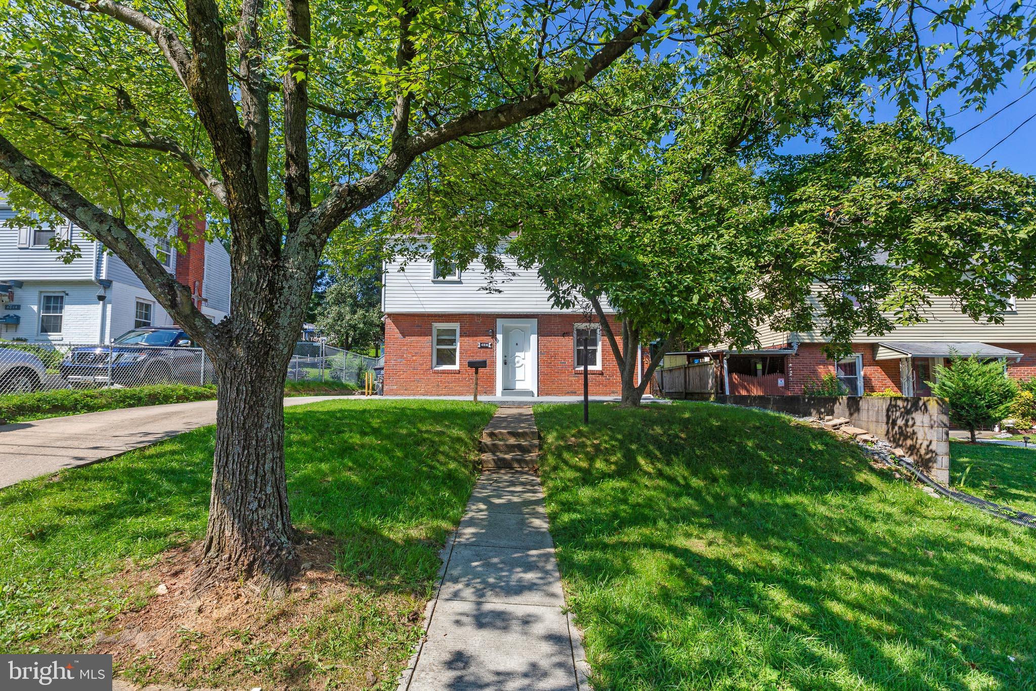 WOODLAWN - Residential Lease